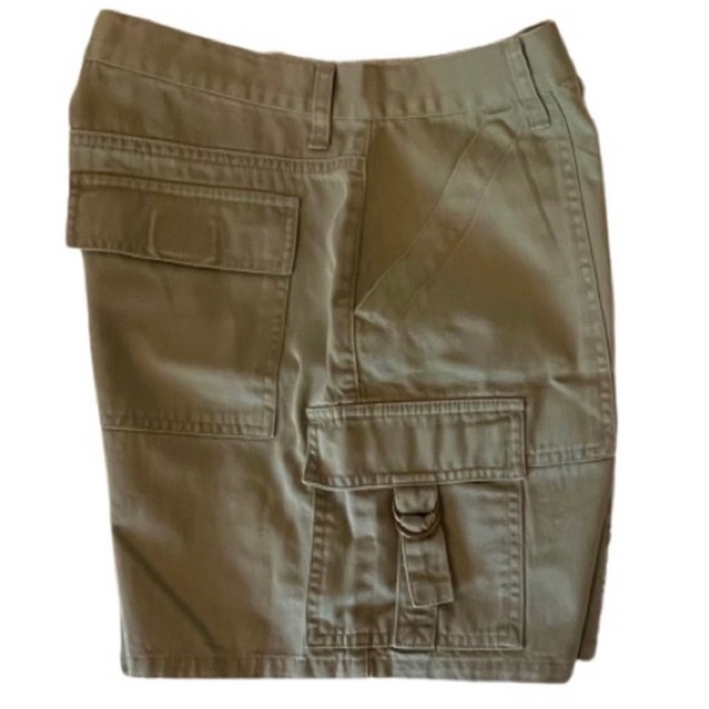 NWT- Gloria Vanderbilt Khaki Cargo Shorts